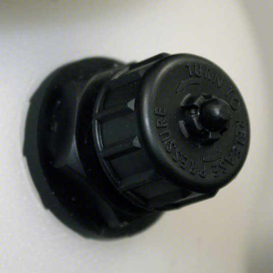 Handheld Sprayer: Spot, 1 gal Tank, Poly Tank, 25 ft Max Spray Distance, 60 psi, Adj Nozzle