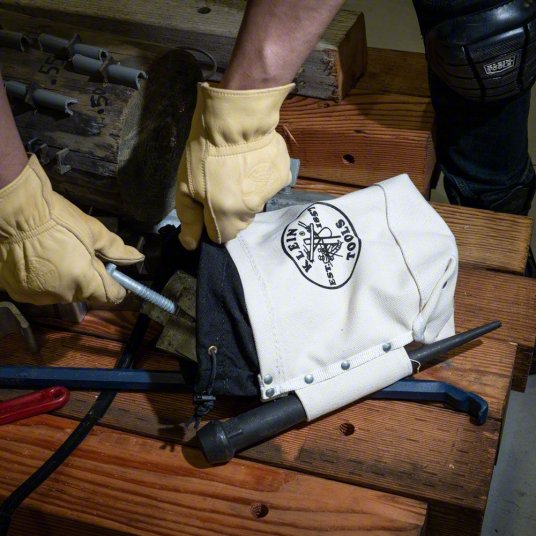 Bucket Bag: 10 in W x 9 in H x 5 in L, Off-White, Canvas, 2 Pockets, Drawstring