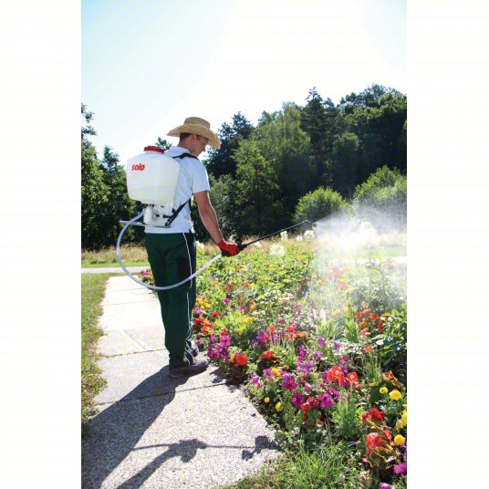 Backpack Sprayer: For Lawn, Garden and Agriculture, Mix-in-Tank, 4 gal Tank Capacity